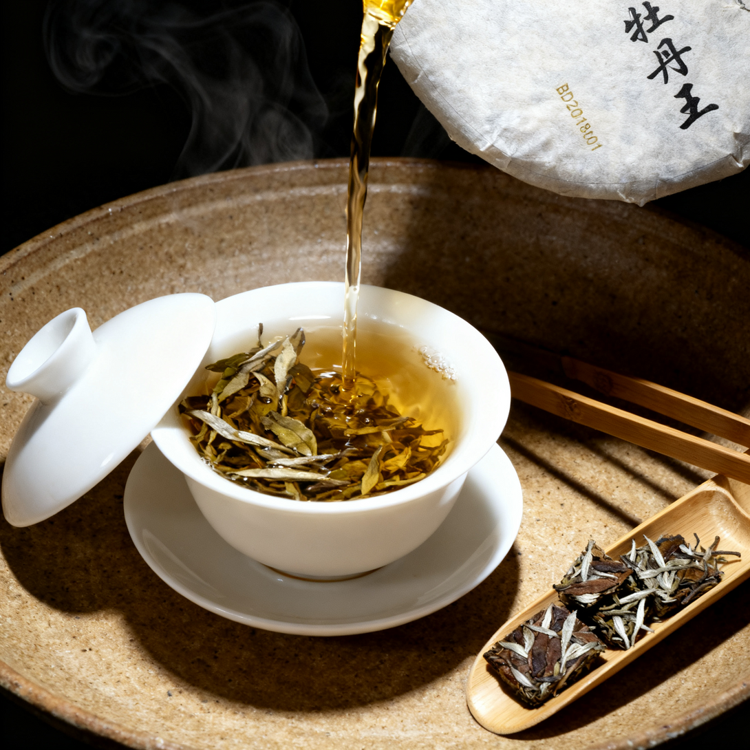 Golden amber color of Bai Mu Dan aged white tea