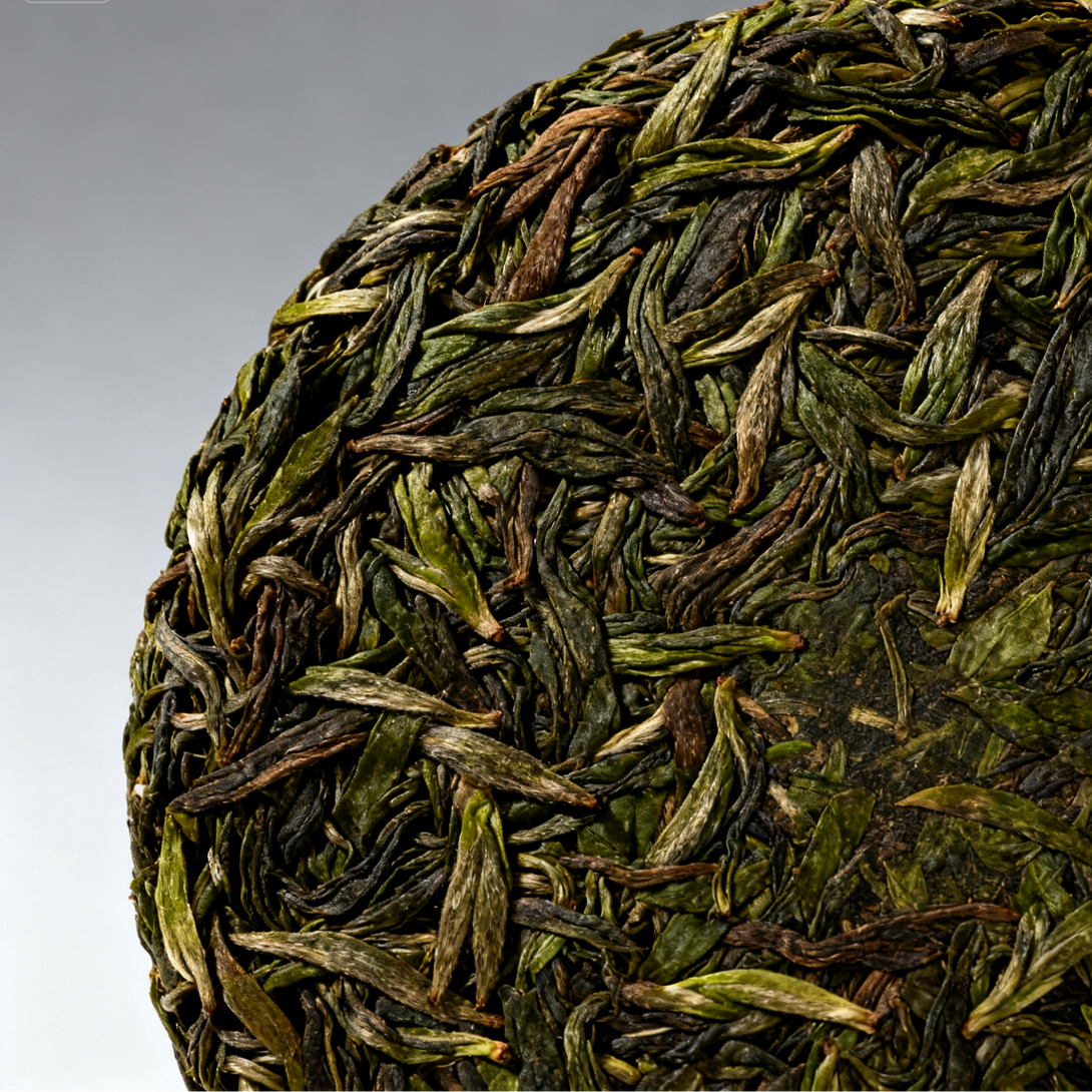 2007 Sheng Pu-erh brewed liquor smoky and mineral flavor